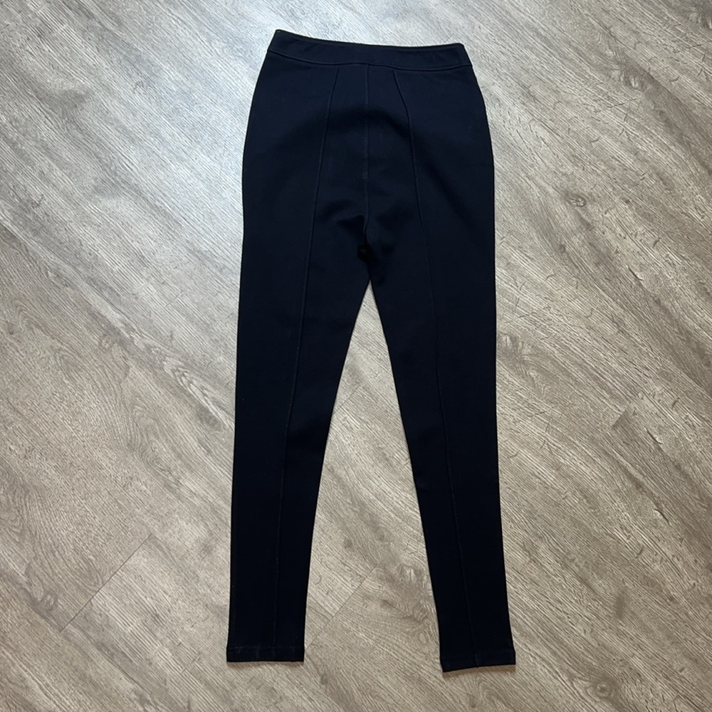 5 à 7 Cinq à Sept Ponte Colette Skinny Pleated Pant Black - Picture 6 of 15
